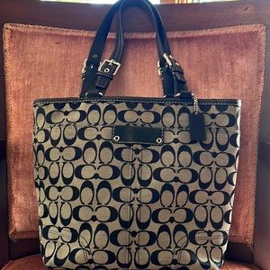 Coach bucket style hand bag